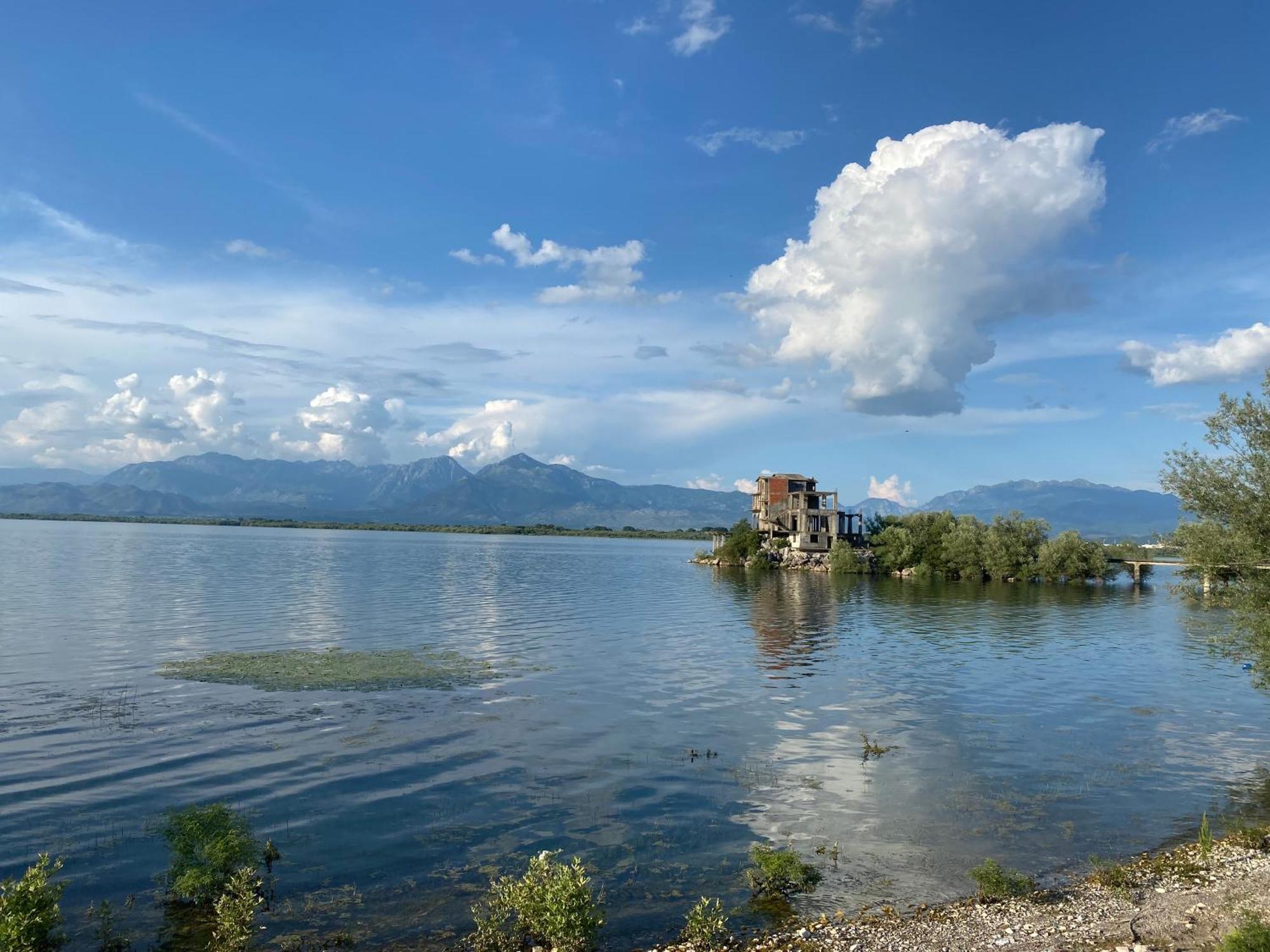 Rupa Guest House Camping Shkodra Exterior foto